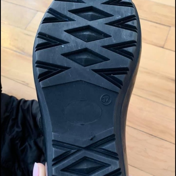 Artica boots (Browns) - Picture 3 of 3